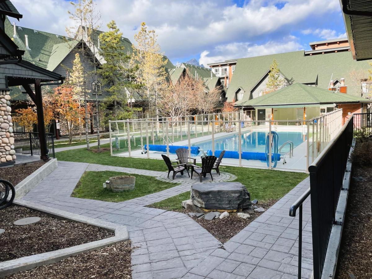 Renovated Chalet At Mystic Springs, Mountain Views, Pets Welcome! كانمور المظهر الخارجي الصورة
